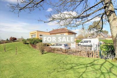 Detached House with Landscaped Garden