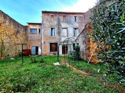 Bourgeoise House And Independent Guest Gite, Courtyards And Garden.