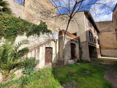 Former Domaine With Wine-growing Barn and Terraces