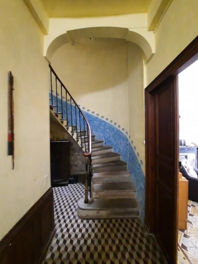 Large Character House To Renovate Plus Stable To Convert