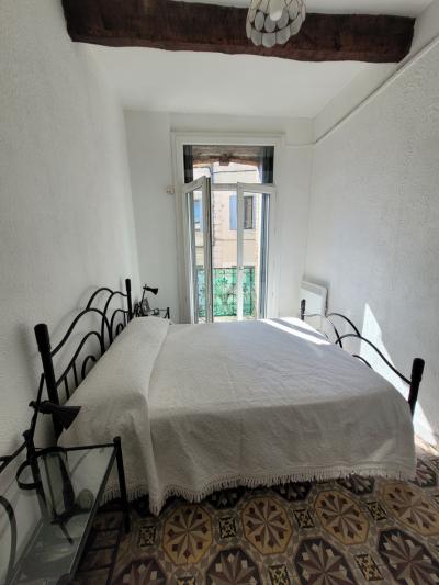 Former Winegrower's House for Conversion Into A Large Family Home