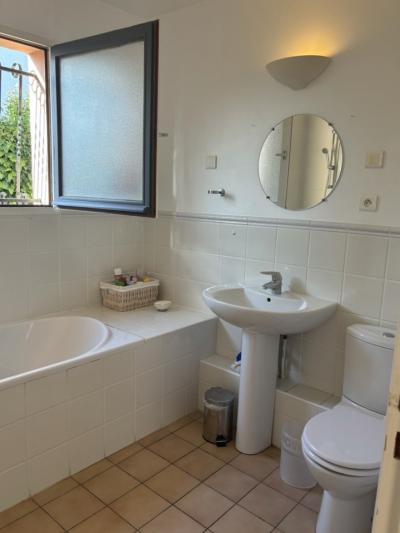 Detached Villa, Guest Cottage and Swimming Pool