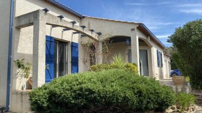 Very Comfortable Single Storey Villa With Garage