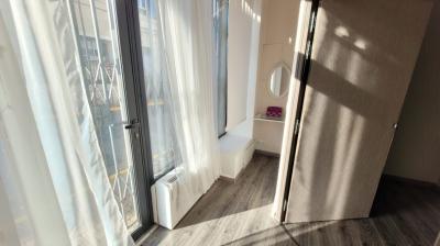 Commercial Premises With Shop Window