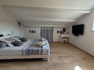 Detached Villa with Open Countryside Views