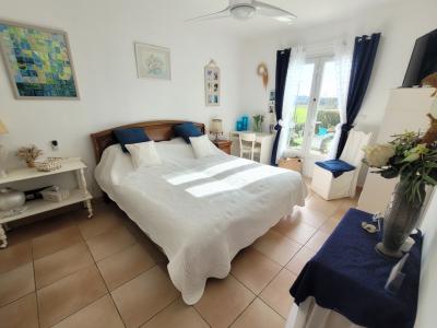 Superb Single-Storey Villa Plus Converted Garage