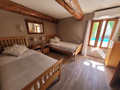 Renovated Villa With Heated Swimming Pool