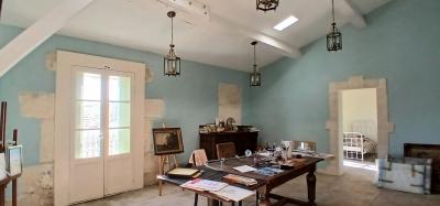 Impressive Maison-de-Maitre with Guest Gite and Pool