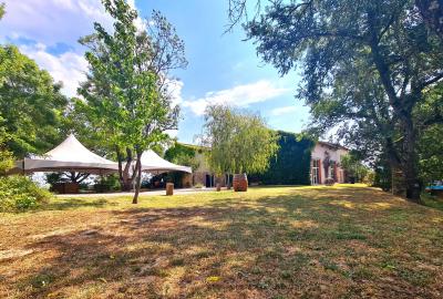 Beautiful Domain With Main House Guest House with Land and Open Views