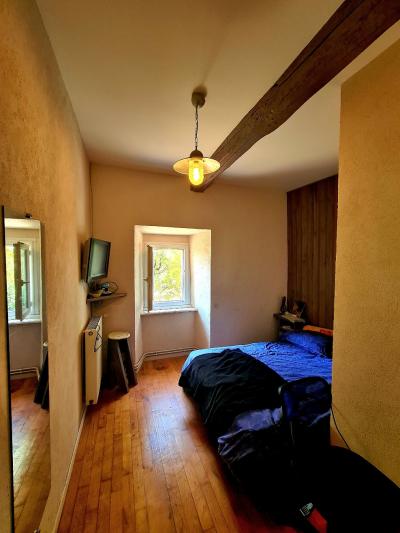 Beautiful Domain With Main House Guest House with Land and Open Views