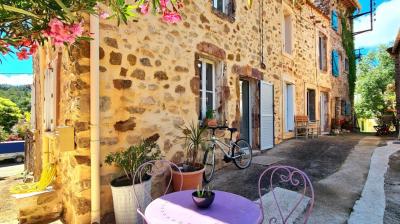 Superb Main House with Guest House And Beautiful