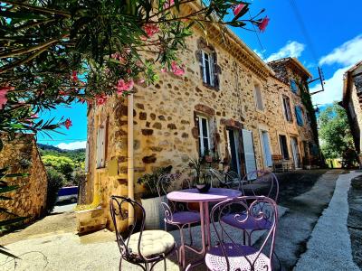 Superb Main House with Guest House And Beautiful