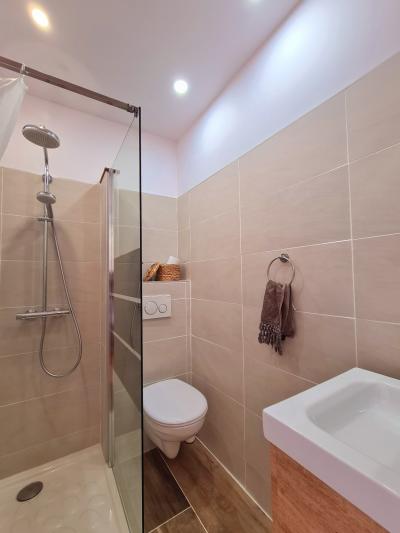 Superb Main House with Guest House And Beautiful
