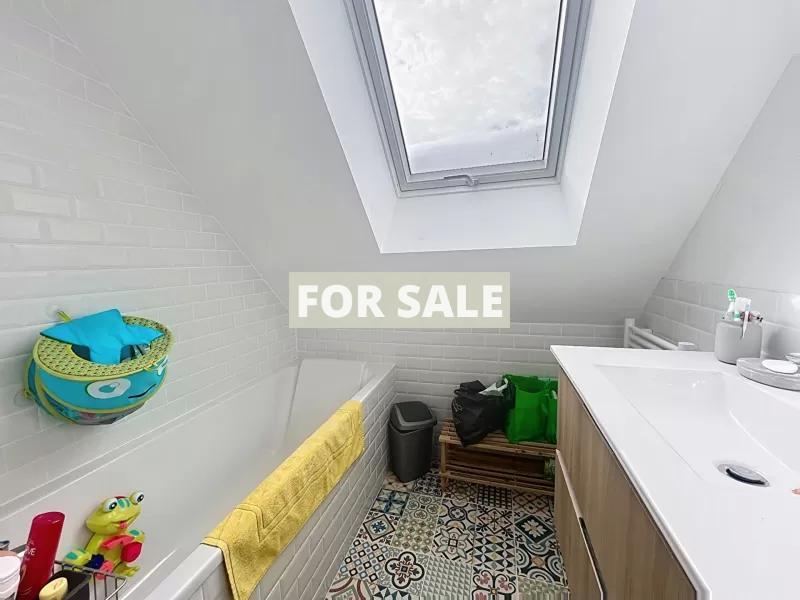 Detached Country House with Outbuilding