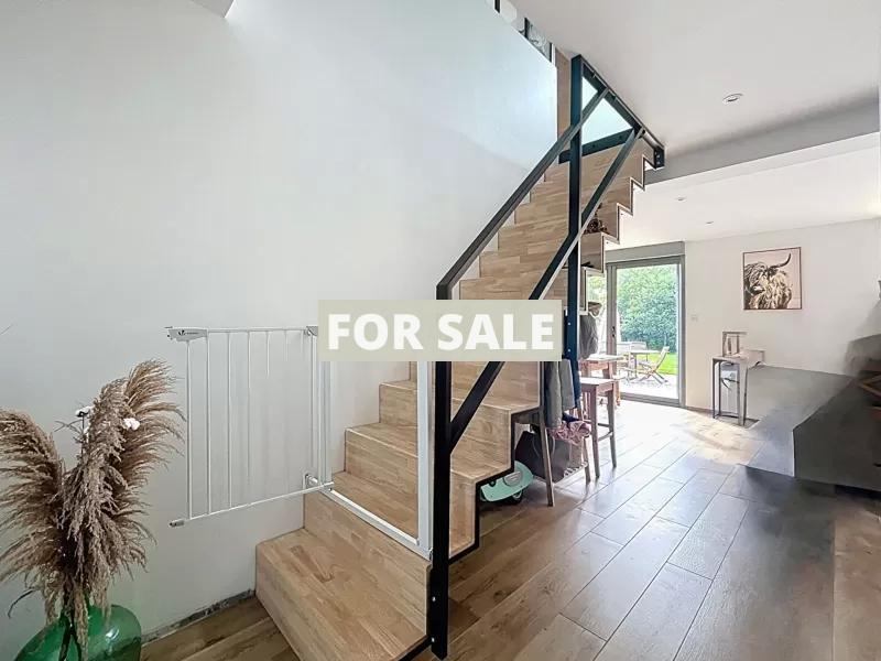 Detached Country House with Outbuilding