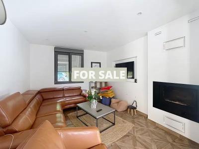 Detached Country House with Outbuilding