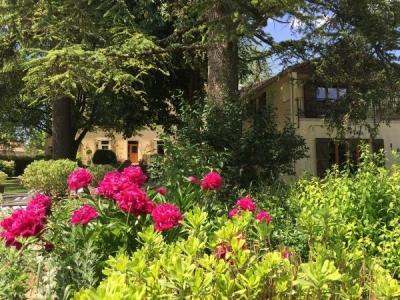 Pretty Walled Domaine With Main House, Guest Gites , Pool
