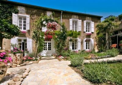Beautiful Character House with Apartment, Stables, Indoor Pool