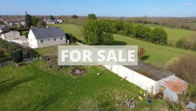 Detached House with Garden by the Coast