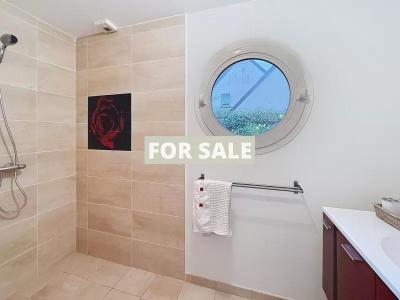 Detached House with Landscaped Garden