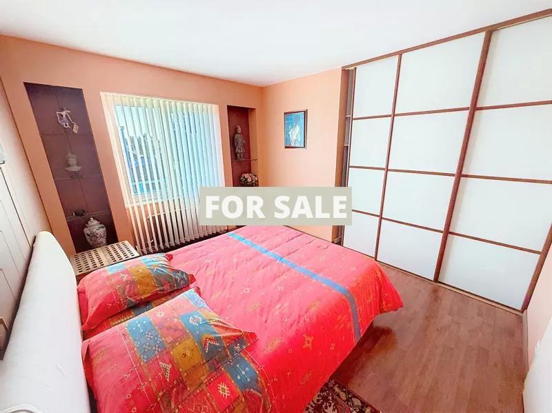 Lovely Family Home in Coastal Town