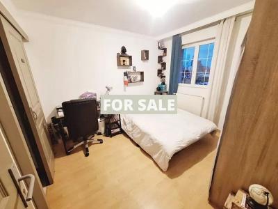 Contemporary Detached House with Lovely Garden