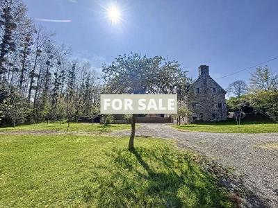 Detached Country House with Outbuilding