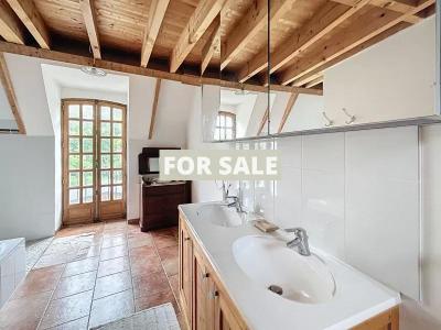 Detached Country House with Outbuilding