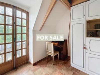 Detached Country House with Outbuilding