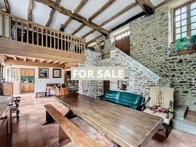 Detached Country House with Outbuilding