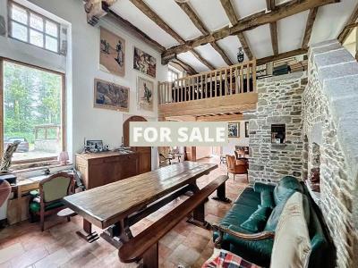 Detached Country House with Outbuilding