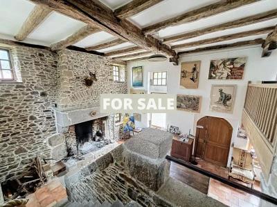 Detached Country House with Outbuilding