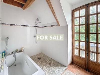 Detached Country House with Outbuilding