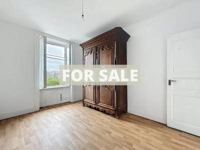 Detached House with Garden