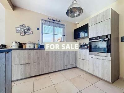 Detached Country House with Landscaped Garden