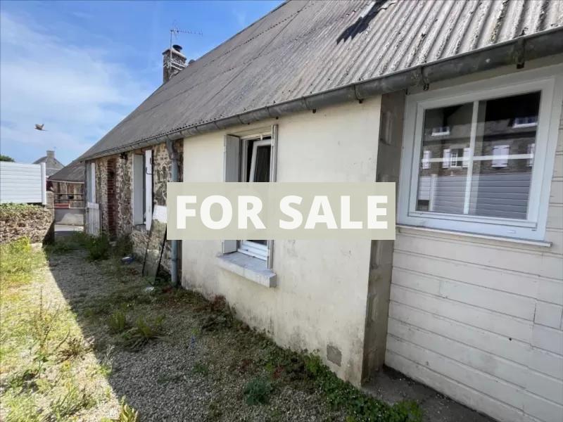 Habitable Cottage to Renovate Close to the Coast