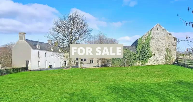 Detached Country House with Outbuildings