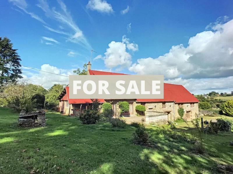 Main Photo of a 10 bedroom  Country House for sale
