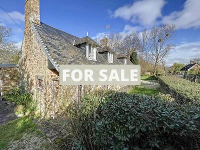 Detached House with Garden by the Coast