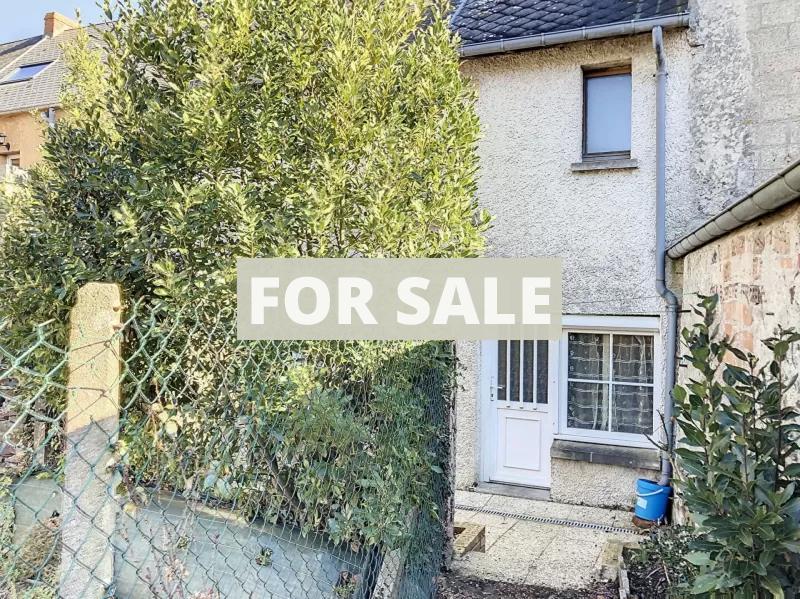 Main Photo of a 2 bedroom  Cottage for sale
