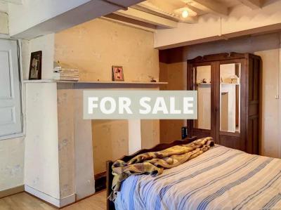 Lovely Cottage with Courtyard, Ideal Holiday Home