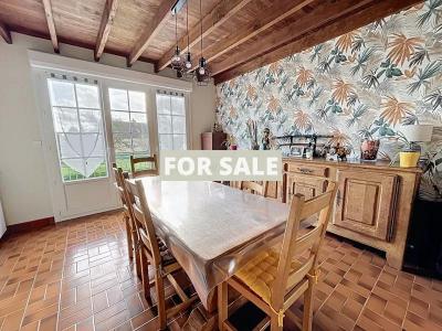 Detached House with Landscaped Garden