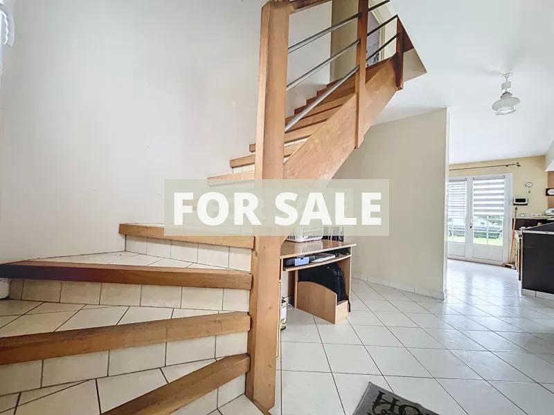 Detached House with Garden by the Coast