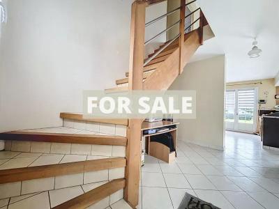 Detached House with Garden by the Coast