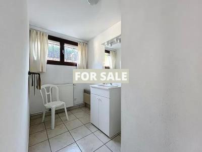 Detached House with Garden by the Coast