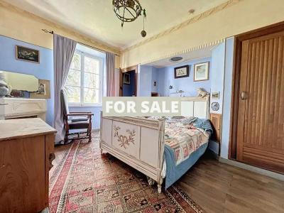 Period Property with Landscaped Garden