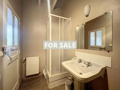 Detached Country House with Outbuilding