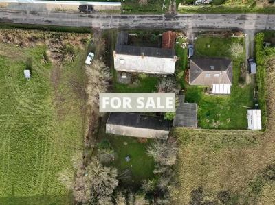 Detached Country House with Outbuilding