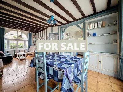 Detached House with Garden by the Coast