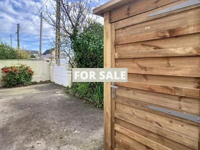 Pretty Detached House in Coastal Location